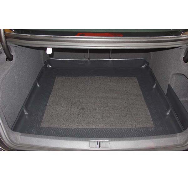 192630_192644_1_standard_CarLux.jpg