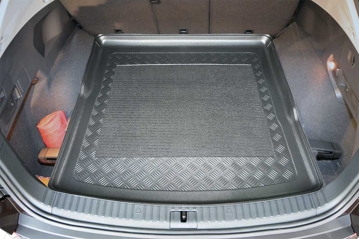 193422_4_standard_5_seats.jpg