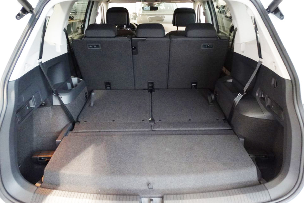 193422_6_boot_7_seats.jpg