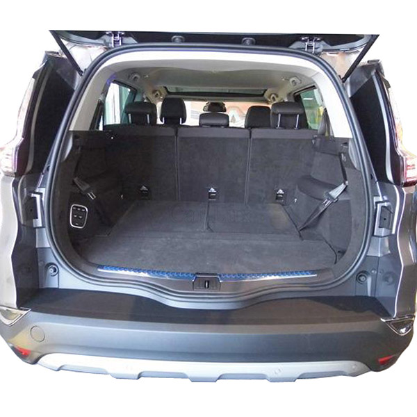 193466_5_boot_7_seats_CarLux.jpg