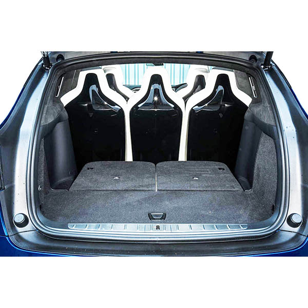 193862_7_boot_7_seats_CarLux.jpg