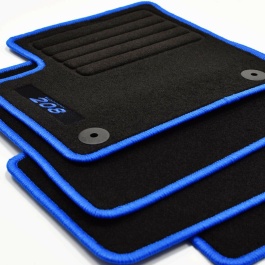 Alfombras de moqueta edition velour a medida para Peugeot 208 I desde 2012 a 2019 con borde azul y logo 208