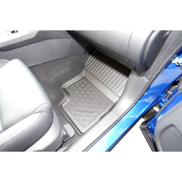 423498_1_front_right_FR_passenger_premium.jpg