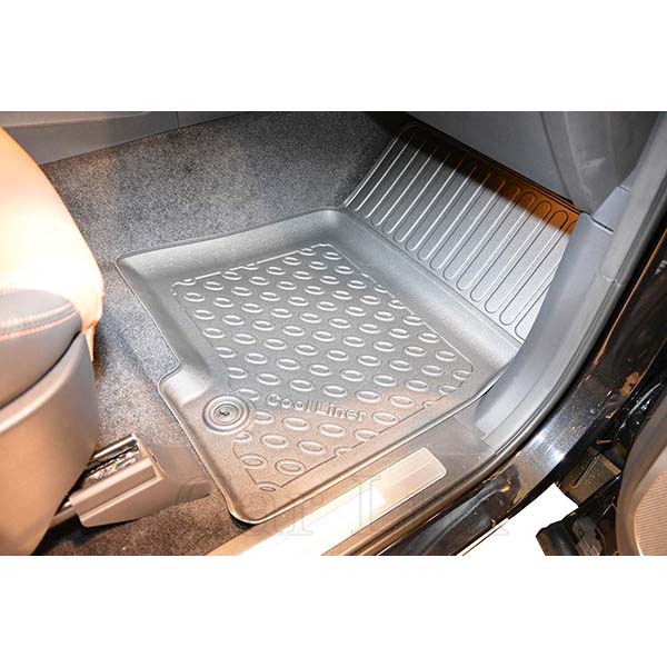 423731_1_front_right_FR_only_hook_passenger_premium_CarLux.jpg