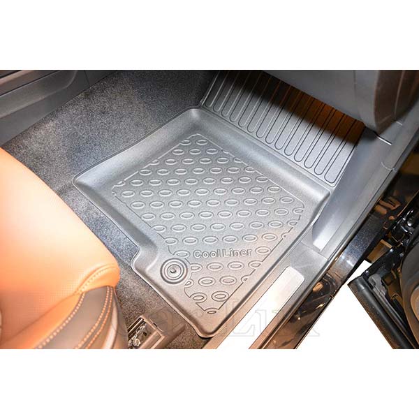 423731_2_front_right_FR_only_hook_passenger_premium_CarLux.jpg