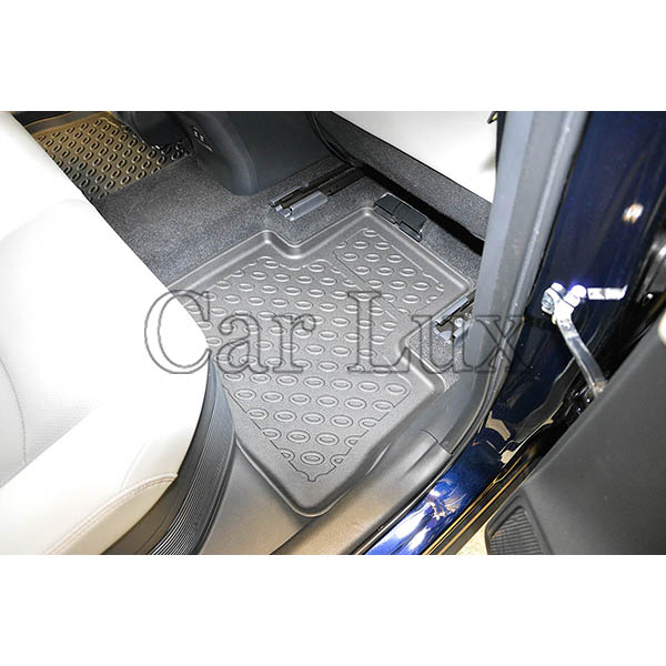 44338420120rear20right20RR20premium.jpg