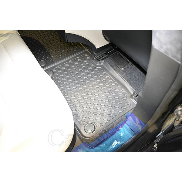 443867_1_rear_right_RR_premium_CarLux.jpg