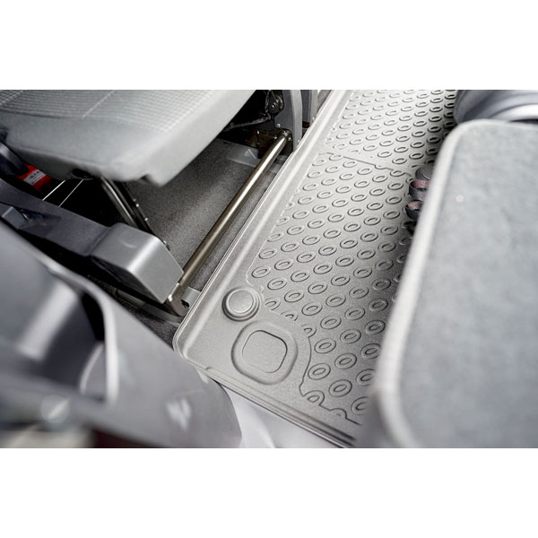 493891_2_rear_full_3rd_row_RF-3rd_premium.jpg