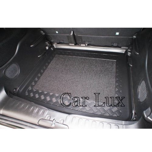 50020L20Living20MPV2013-20220CL.jpg