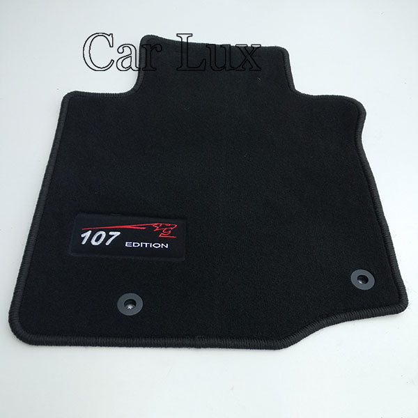AR00584_Autotapetes_107_Edition_conductor.jpg