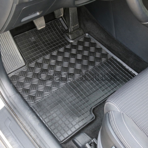 Delanteras20carlux.jp5b69b8a599368.jpg